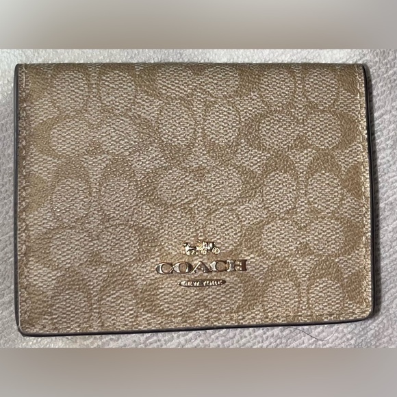 Coach Handbags - COACH EUC Origami Small Trifold Wallet